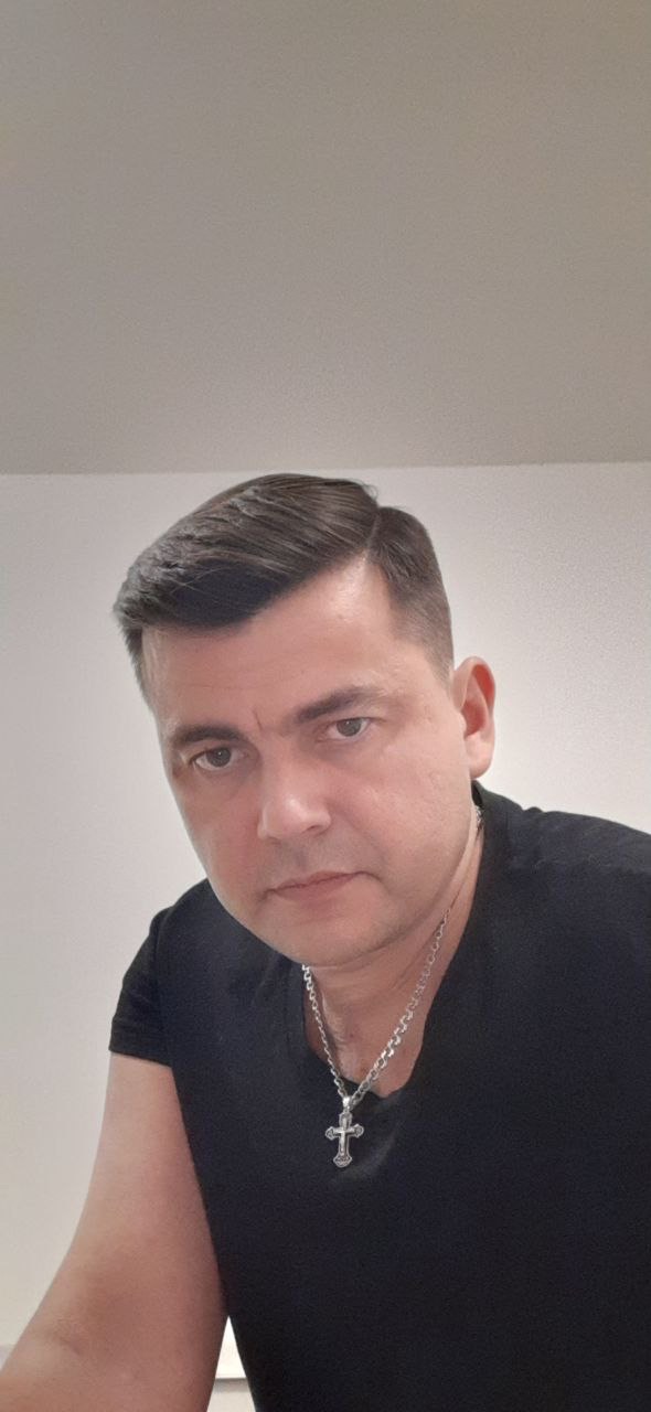 Elektrikář Ruslan Pavlik